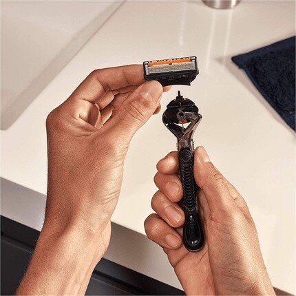 Бритвенные лезвия Proglide с прецизионным триммером и 5 антифрикционными лезвиями, Gillette — фото 2