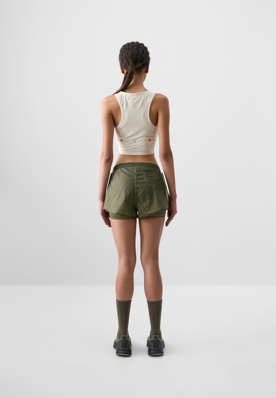 Топ Adidas Performance ADI365 HERMANOS KOUMORI CROP TOP, Alumina/Beige — фото 3