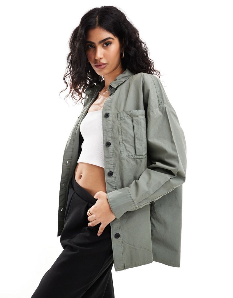 

Рубашка цвета потертого хаки с несколькими карманами ASOS DESIGN