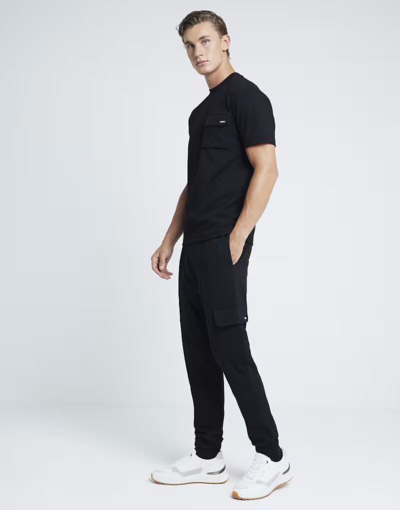 

Спортивные брюки-карго River Island Slim fit с эластичным поясом черного цвета