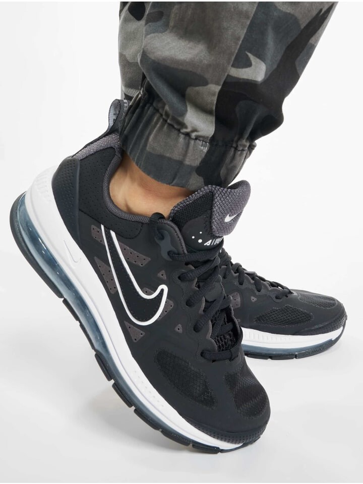 

Кроссовки на шнуровке Nike, цвет black/black/anthracite/white