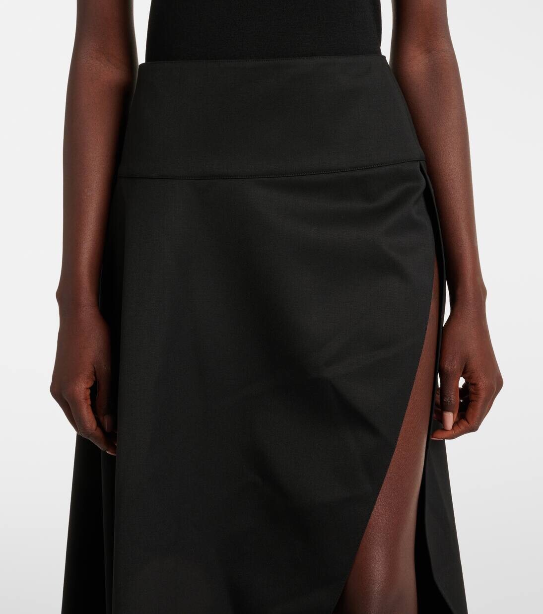 Асимметричная шерстяная юбка миди Alaïa, цвет noir alaia — фото 4