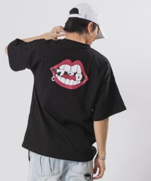 

RE730 Футболка с приспущенными плечами и логотипом Нами-кун, черная