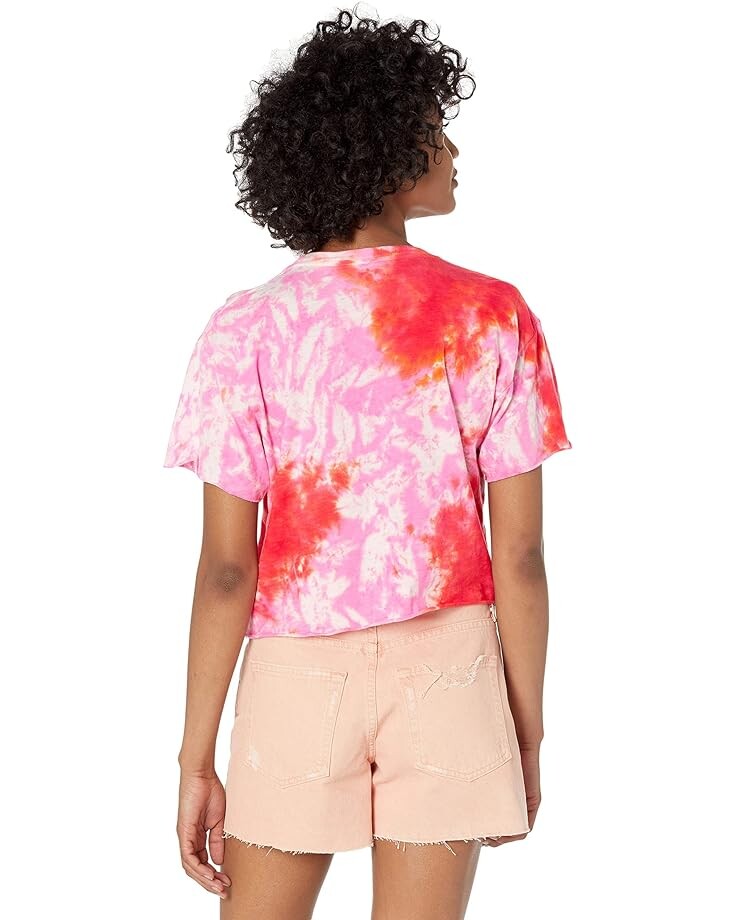 

Футболка The Original Retro Brand Hello Weekend Tie-Dye Raw Edge Slightly Crop Tee, цвет Red/Pink Tie-Dye