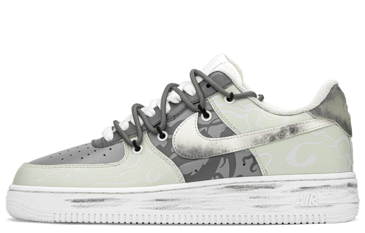 

Мужские кроссовки для скейтбординга Nike Air Force 1, Hemp/Black/Summit White/Hemp