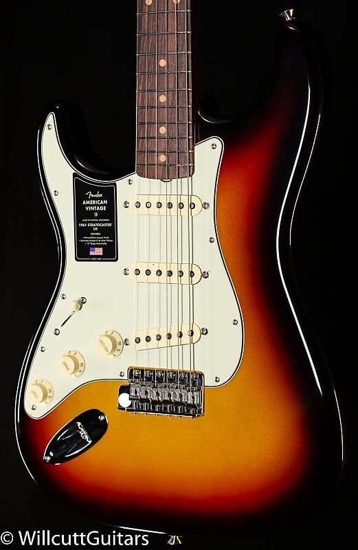 

Электрогитара Fender American Vintage II 1961 Stratocaster Rosewood Fingerboard 3-Color Sunburst Lefty