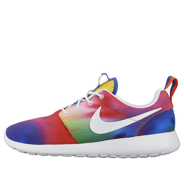 

Кроссовки rosherun принт Nike, фиолетовый