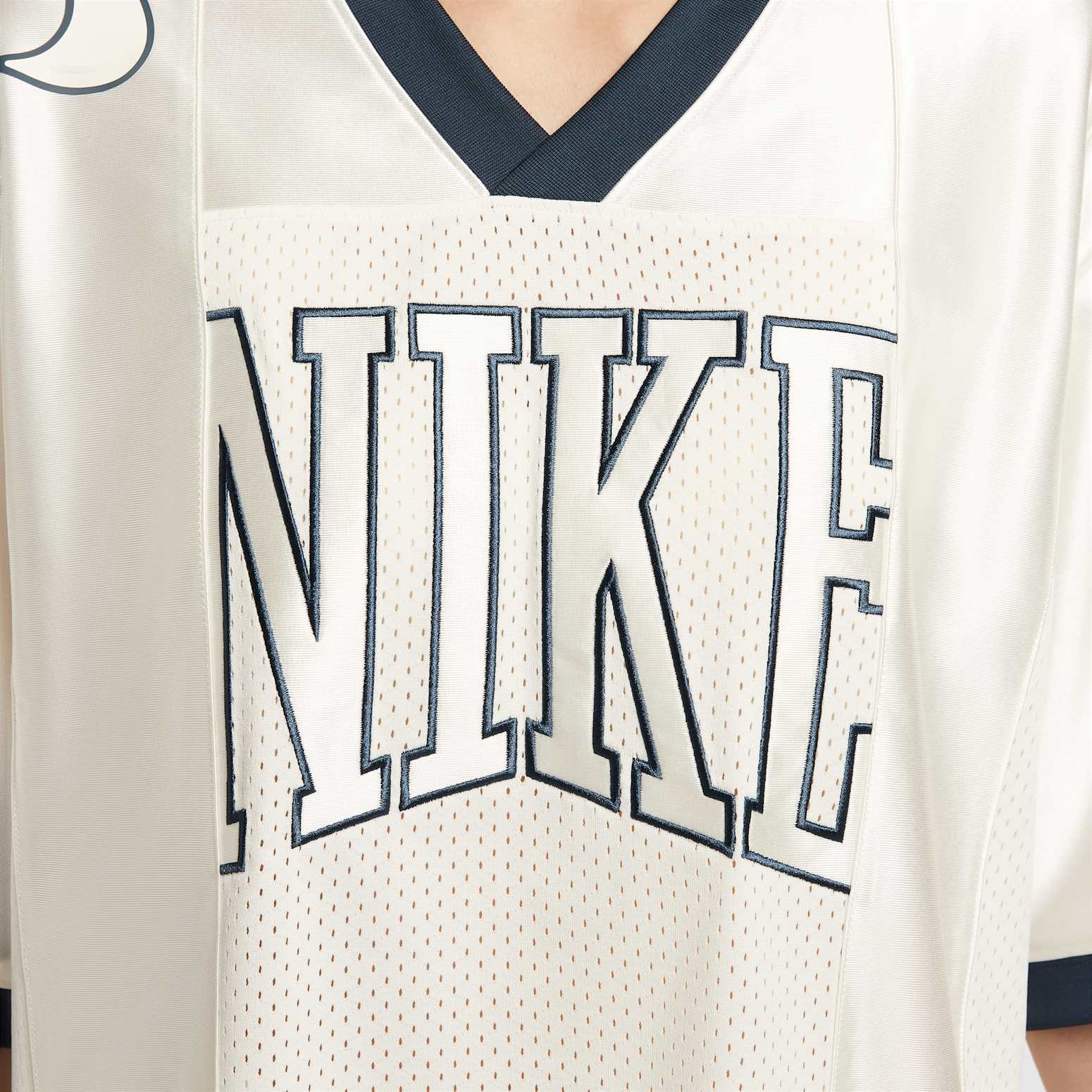 Топ (WMNS) Nike Sportswear Street Oversized Graphic Jersey Top Asia Sizing 'Sail Armoury Navy' — фото 4