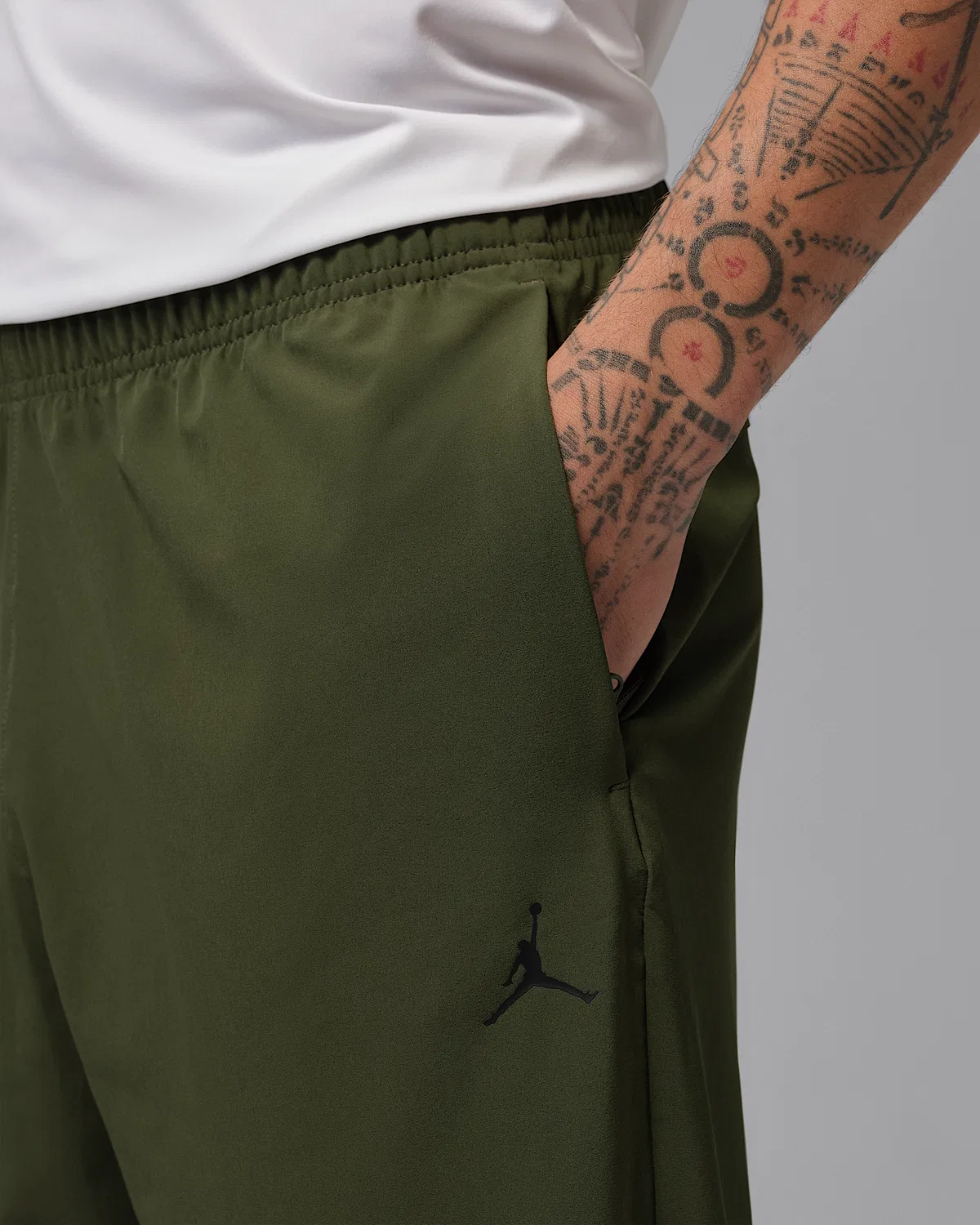 Мужские спортивные штаны Jordan Sport Essentials Dri-FIT Woven, Cargo Khaki — фото 4