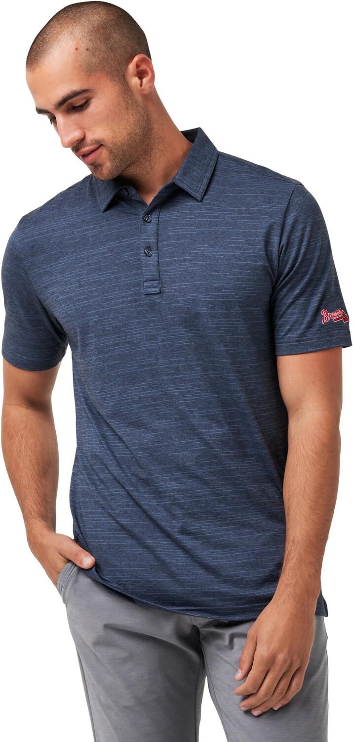 

Поло TravisMathew Atlanta Braves The Heater Polo, цвет Vintage Indigo/Black