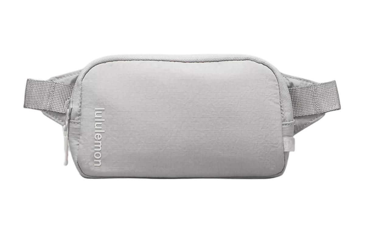

Lululemon Мини поясная сумка унисекс из нейлона серебристого цвета, Silver