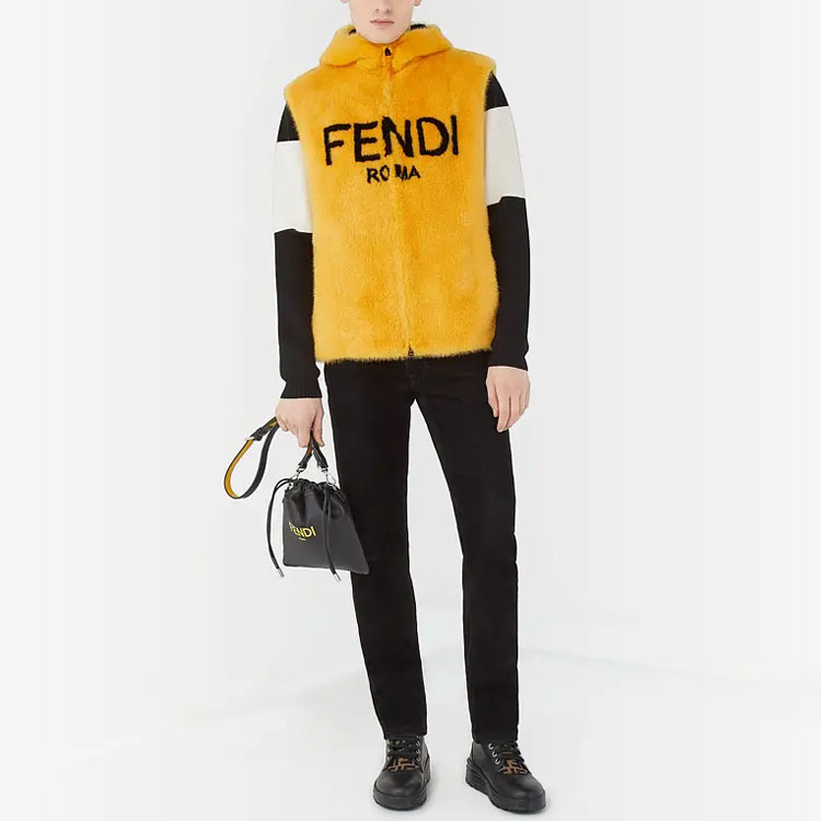 

Свитер мужской черный FENDI