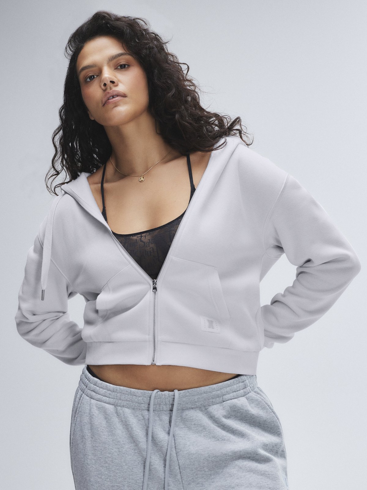 

Толстовка с капюшоном Savage X Fenty Essential Fleece Logo Graphic, цвет Purple Hint