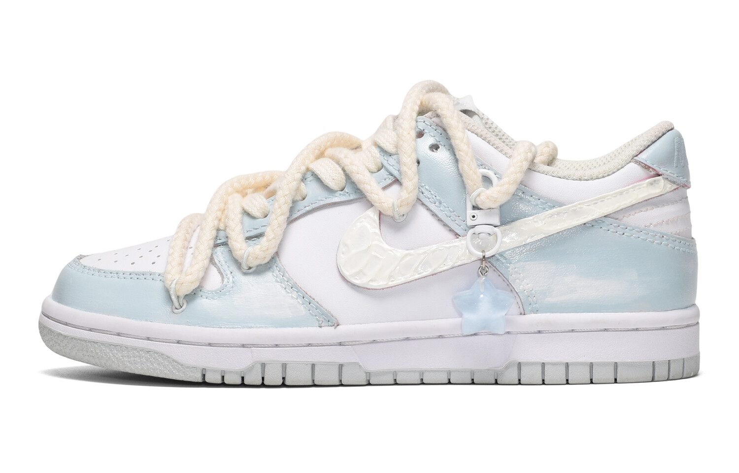 

Кроссовки Nike Dunk Skateboard Shoes Women's Low-Top White Blue, белый/синий