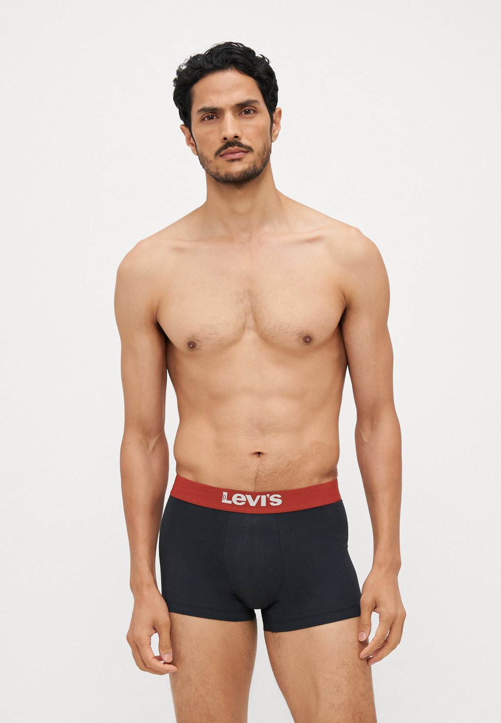 

Боксеры MEN SOLID BASIC TRUNK 2 PACK Levi's, красный