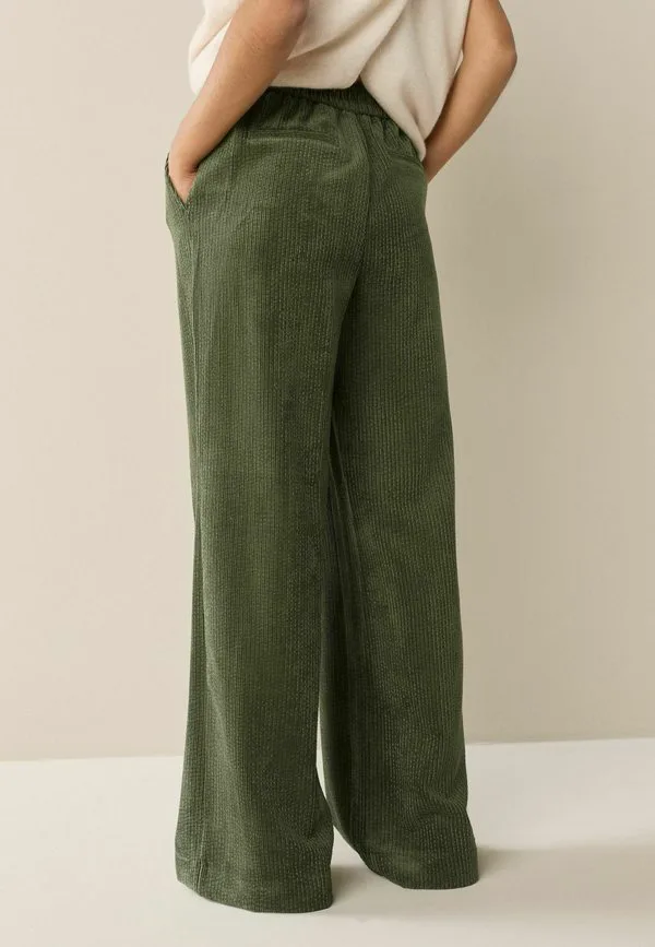 Широкие мягкие брюки стандартного кроя Next, Khaki Green — фото 4