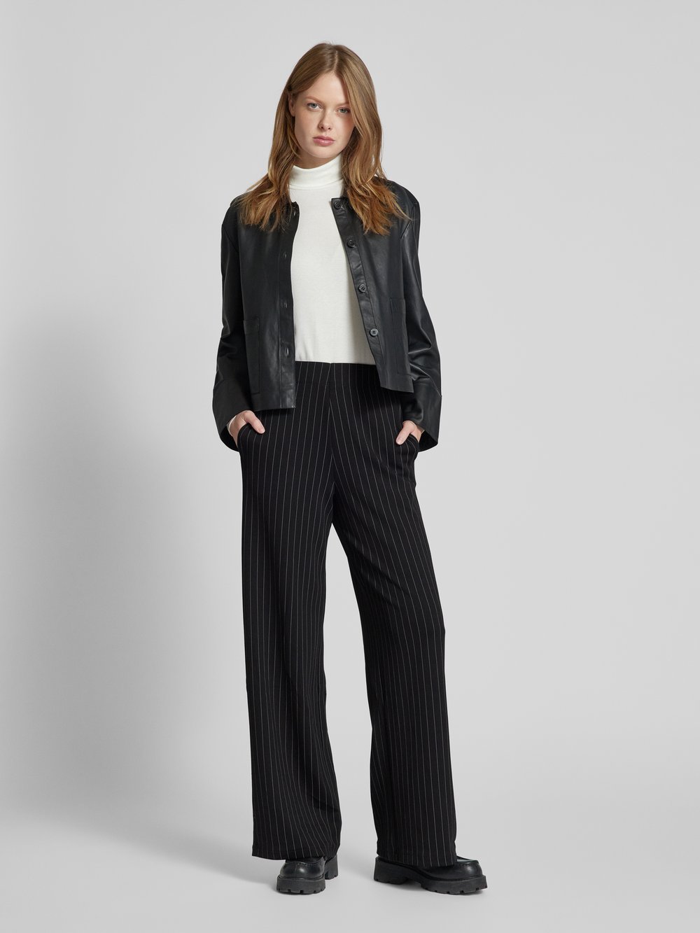 

Кюлоты прямого кроя в тонкую полоску Tom Tailor Denim, черный