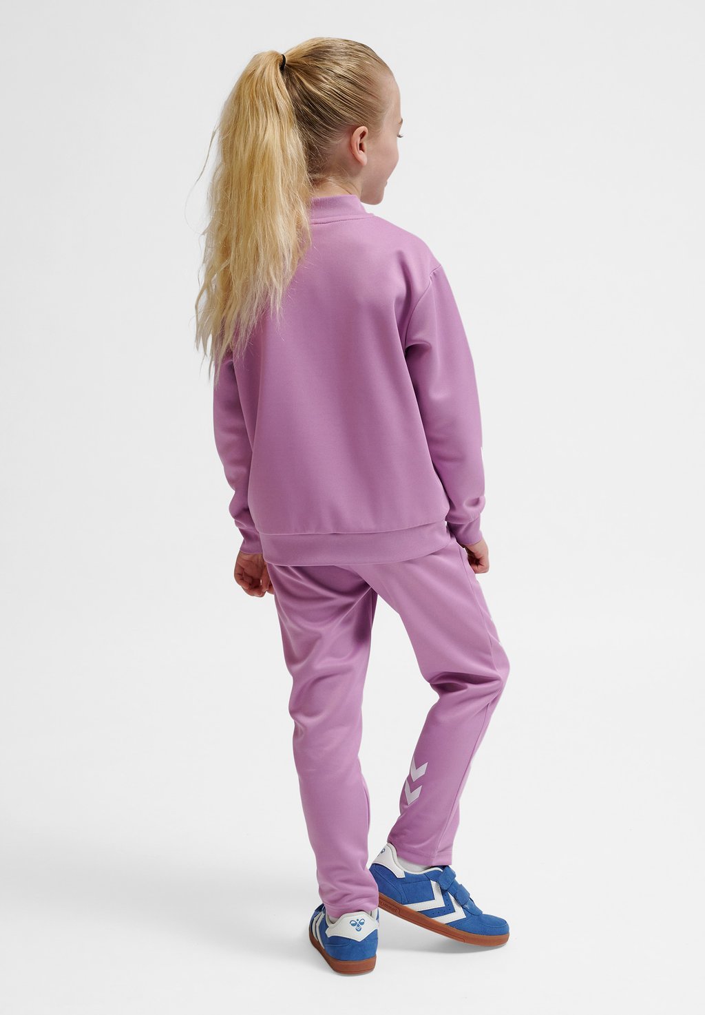 

Костюм Hummel, цвет Smoky Grape