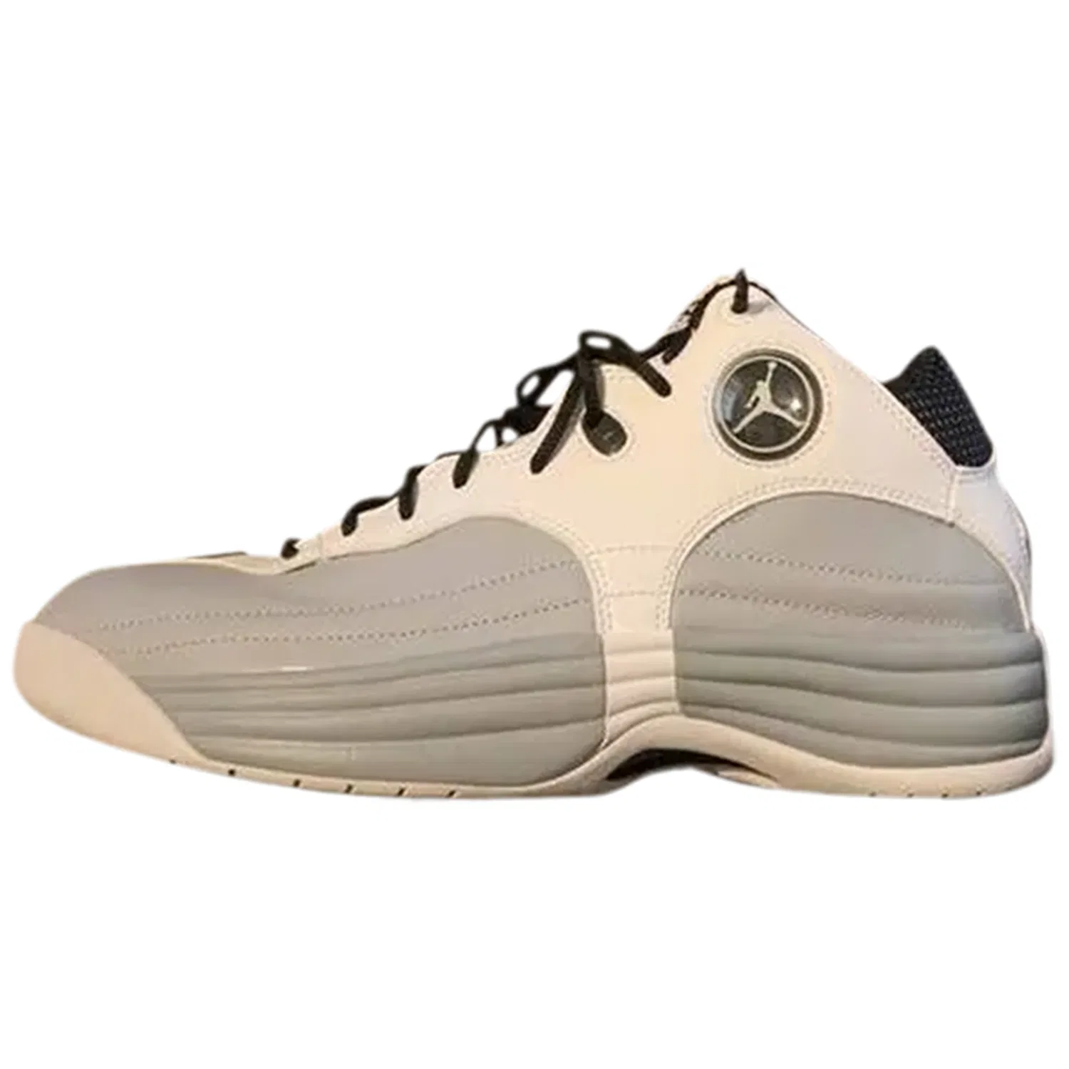 Кроссовки баскетбольные винтажные Jordan Beige
