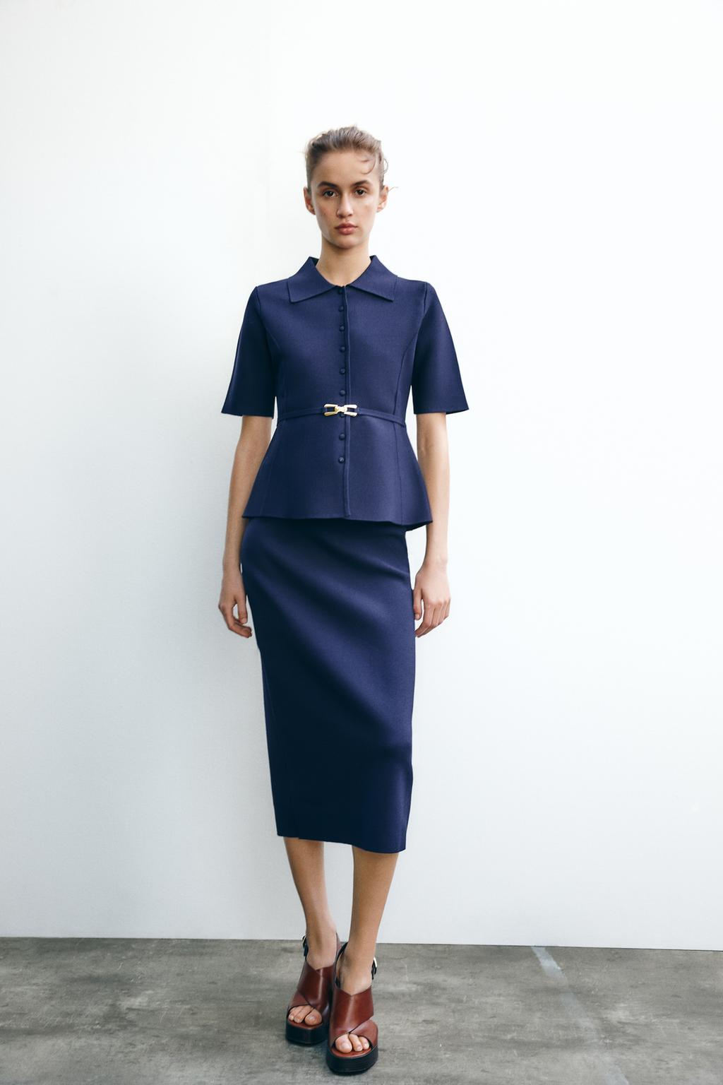 

Однотонная трикотажная куртка с поясом ZARA, цвет Ink blue