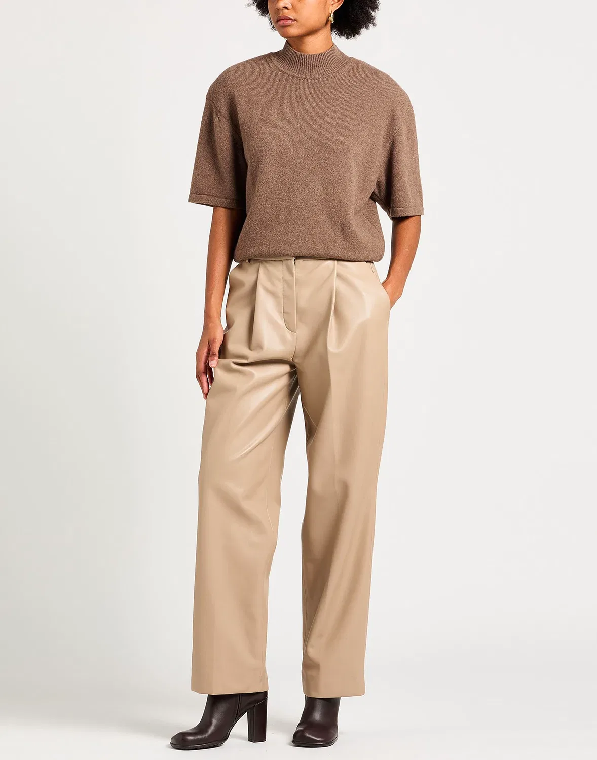 Свитер с воротником-гольф из мериносовой шерсти JACQUEMUS коричневый — фото 2