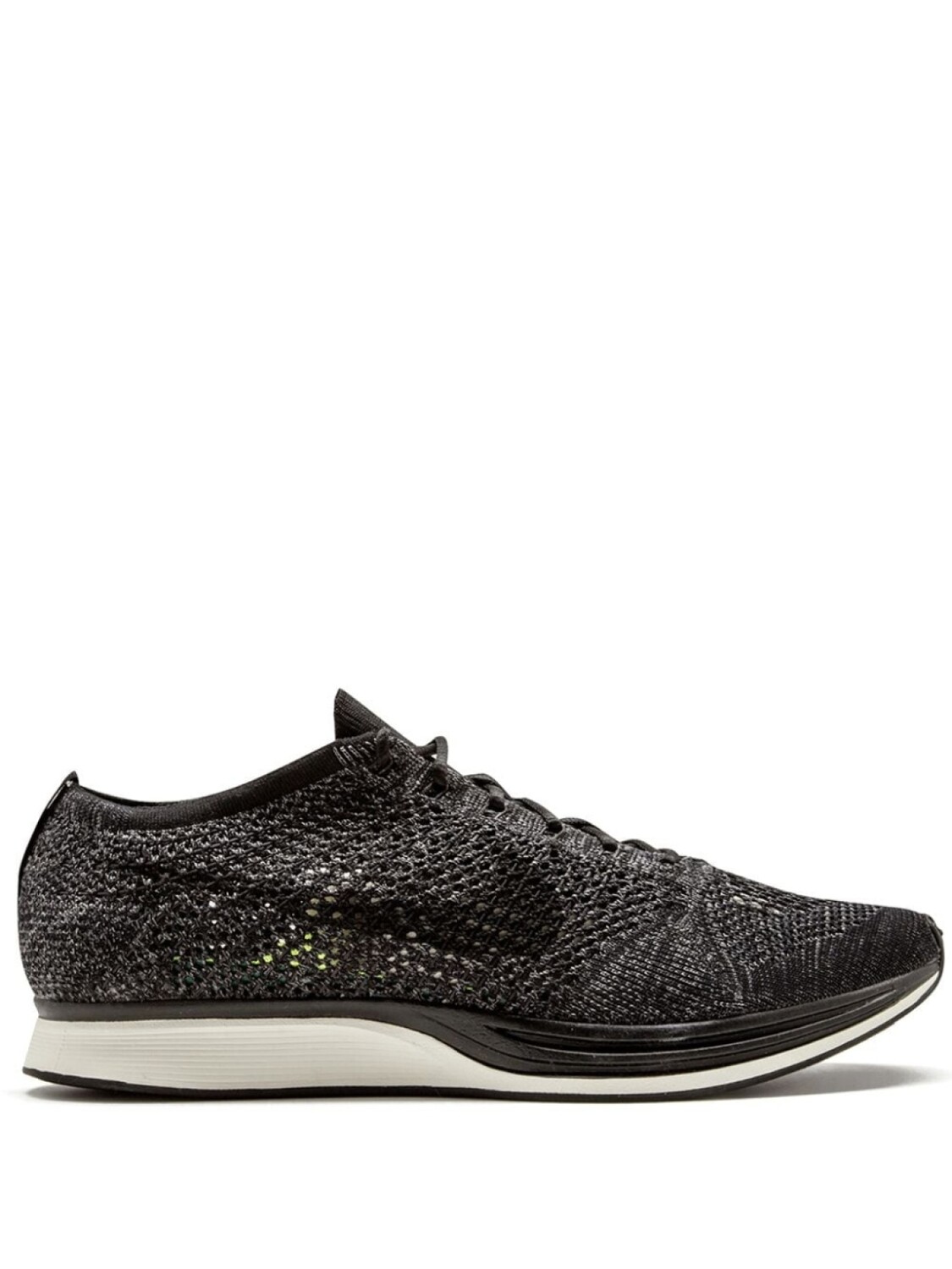 

Nike кроссовки Flyknit Racer, черный