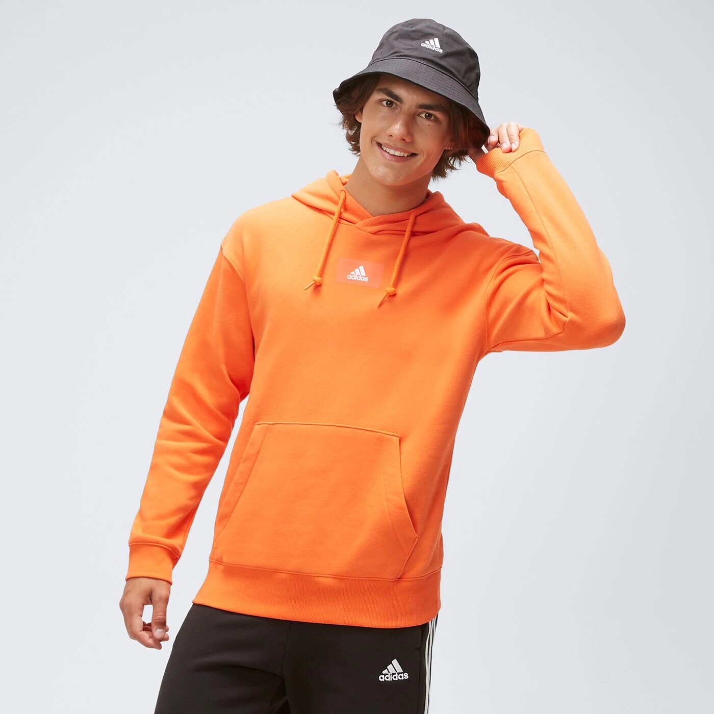 

Свитшот Adidas, оранжевый