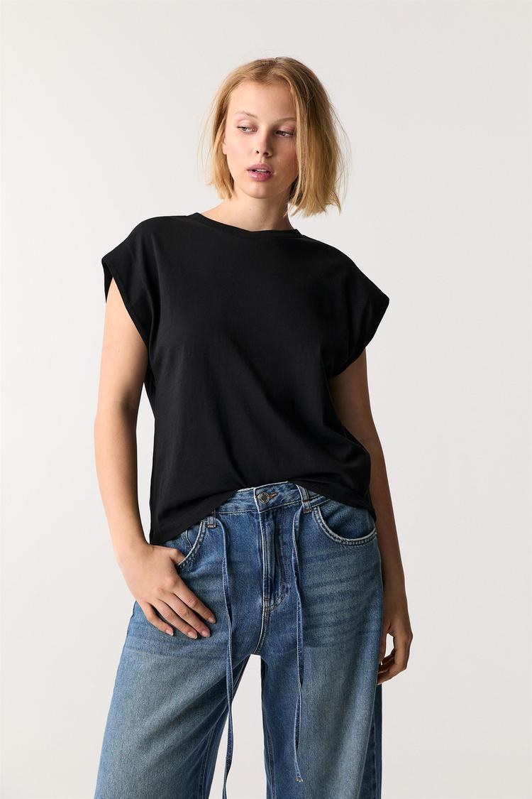 

Объемный топ без рукавов Pull And Bear, черный