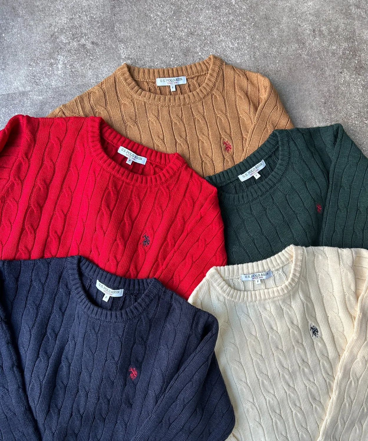 Свитер с кабельным узором U.S. POLO ASSN. верблюжий — фото 4