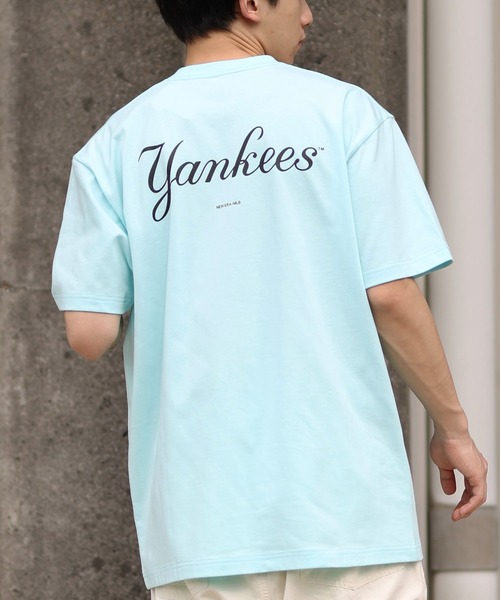 

Футболка с коротким рукавом, с принтом на спине NEW ERA, светло-голубой