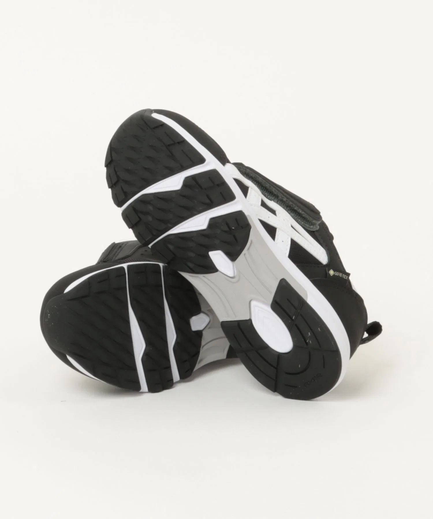 Детские кроссовки ASICS SUKU2 GD.WANNY GORE-TEX — фото 3