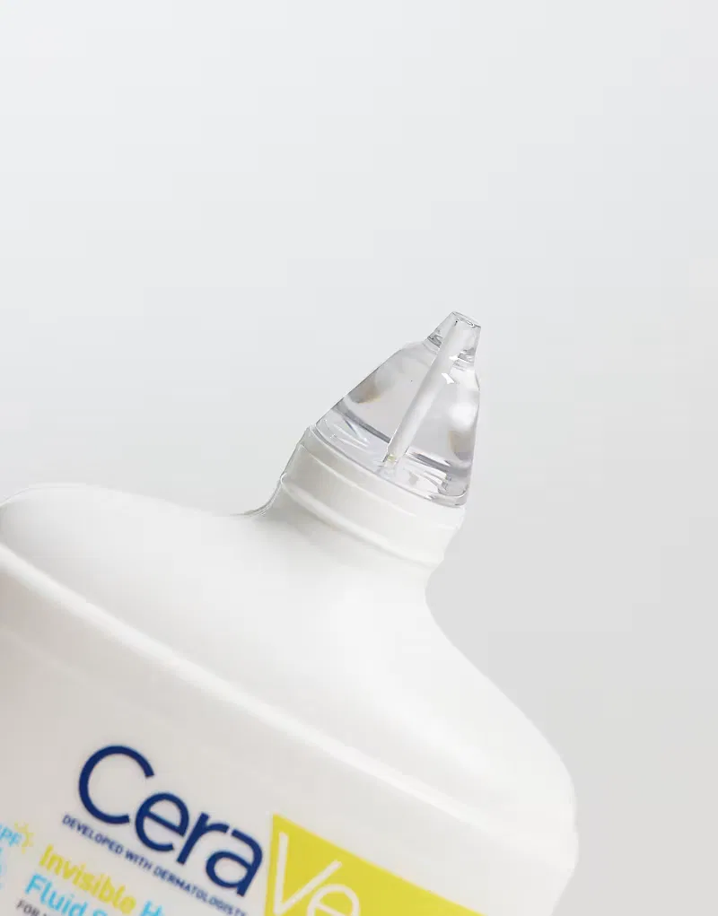 Увлажняющий солнцезащитный флюид CeraVe Invisible Hydrating Fluid SPF 50, 50 мл — фото 3