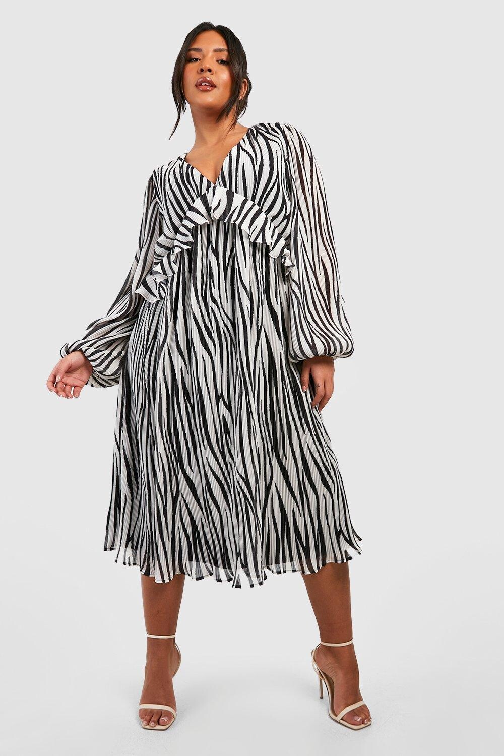 

Платье миди с плиссировкой и оборками на талии Plus Zebra boohoo, черный