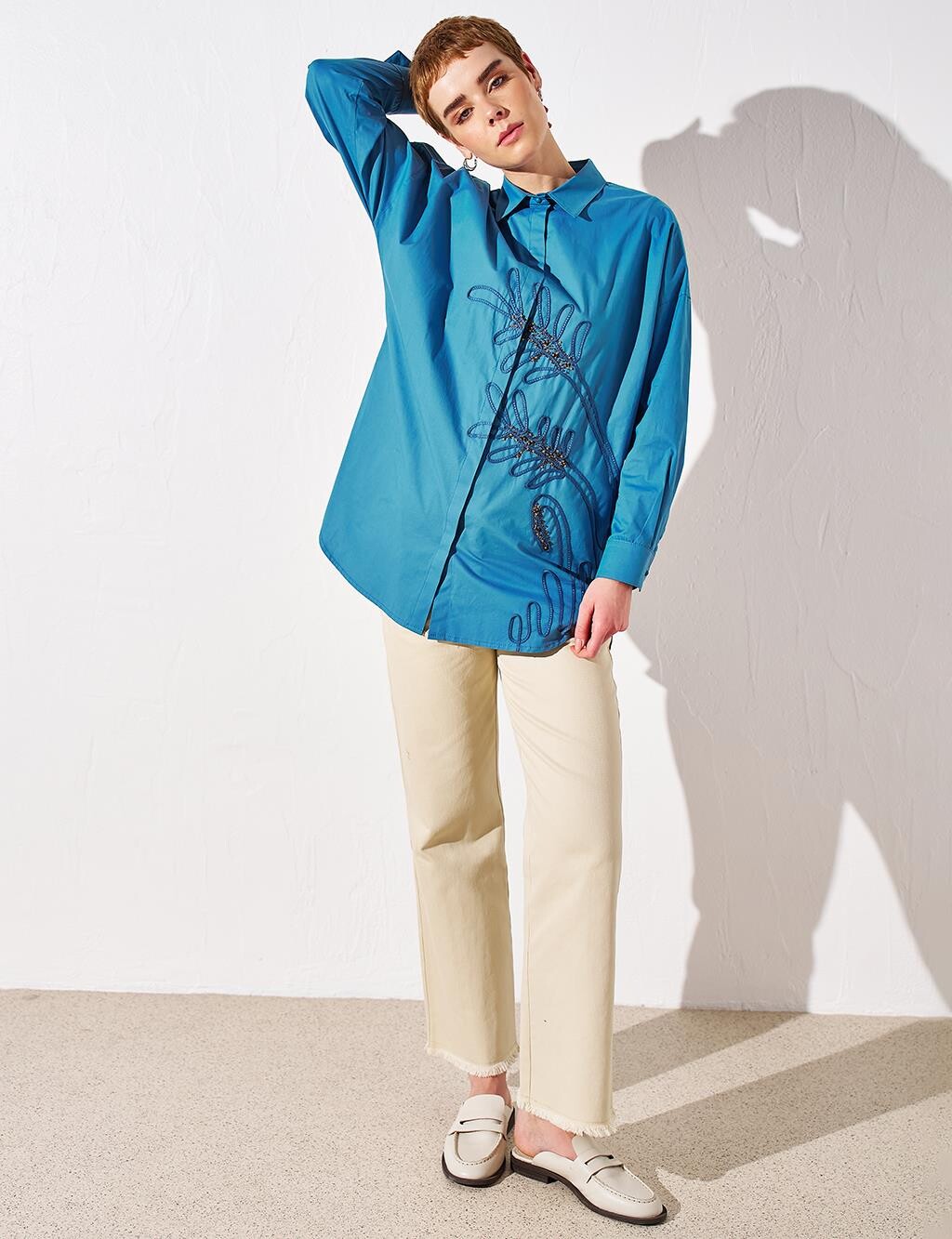 

Туника с вышивкой-аппликацией Индиго Kayra