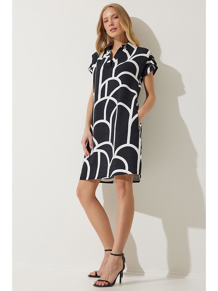 

Короткое платье Happiness Istanbul, черный/белый