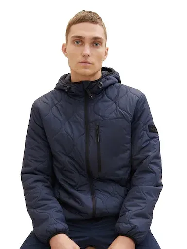 

Джинсовая стеганая куртка TOM TAILOR с капюшоном и логотипом на рукаве Tom Tailor Denim, синий