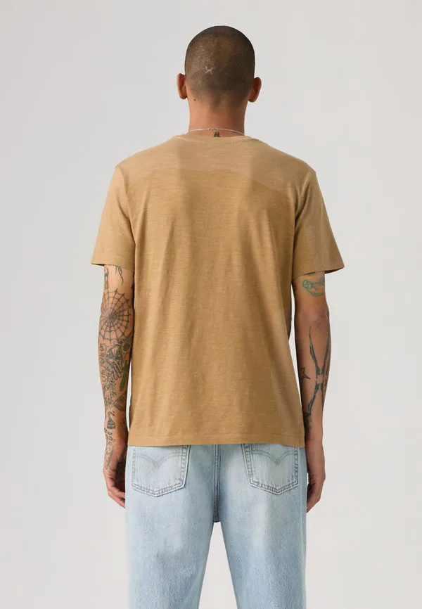 Классическая футболка с карманом и принтом Levi'S, Sand — фото 3