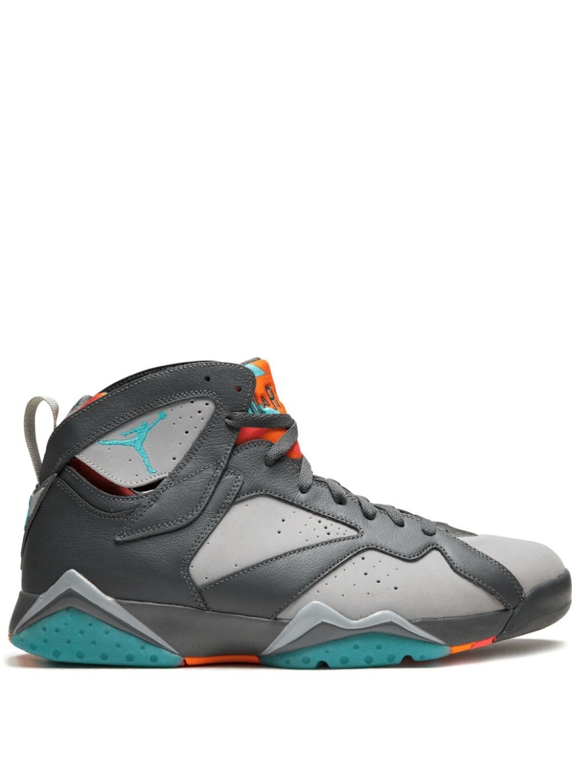 

Кроссовки Jordan Air Jordan 7 Retro, серый