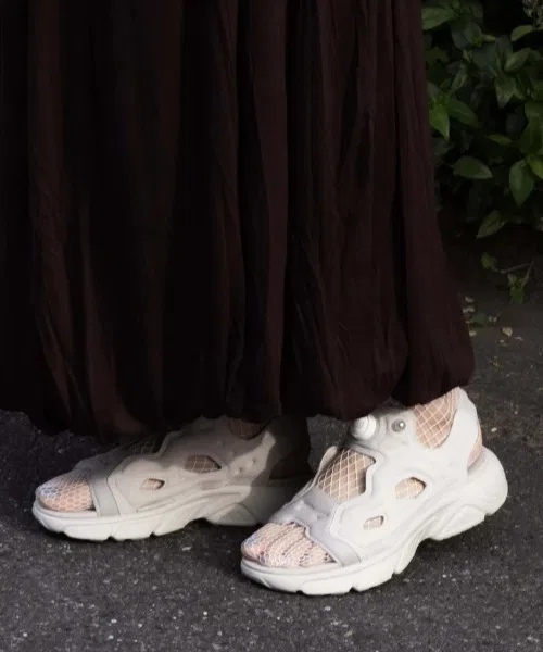 Унисекс сандалии Reebok Instapump Fury, бежевые