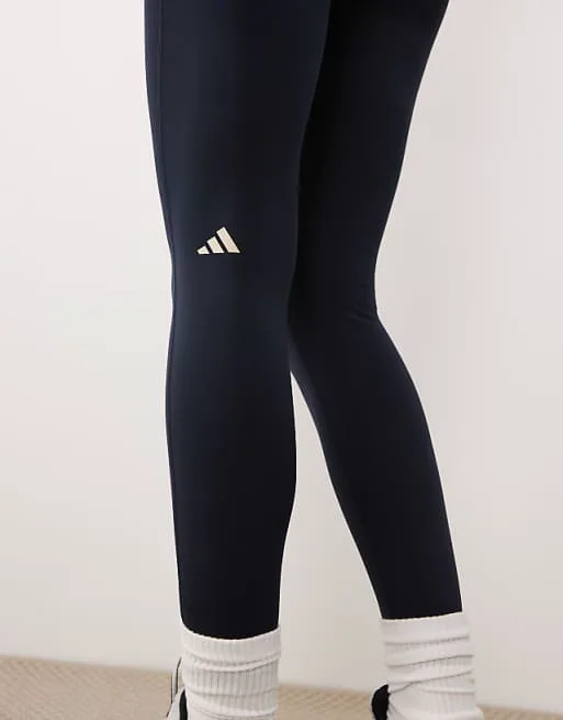 Темно-сине-кремовые леггинсы с перекрестным поясом adidas Performance Three Stripes Studios — фото 4