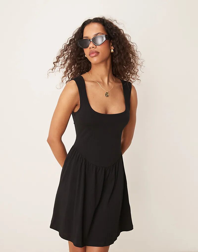 

Мини-платье с круглым вырезом ASOS DESIGN черного цвета