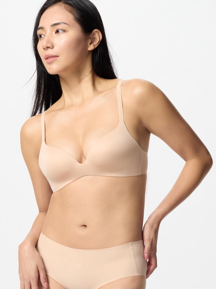 

Бюстгальтер 3d-фиксация Uniqlo, бежевый