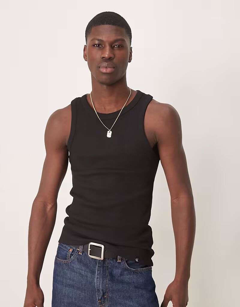 

Майка Calvin Klein Jeans в рубчик черного цвета