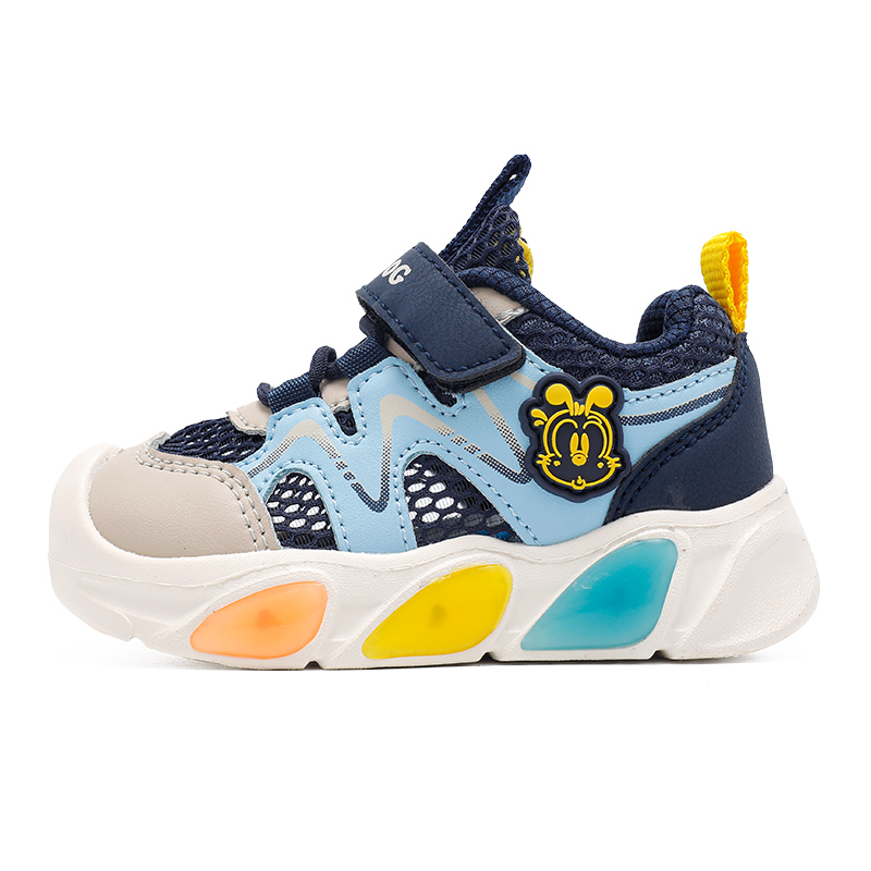 

Детские противоскользящие легкие амортизирующие низкие кеды для детей 3-7 лет BOBDOG, 52145 navy/light moon (unlined mesh)