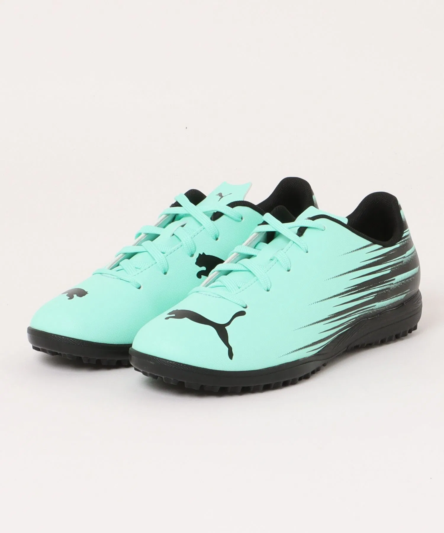 Детские футбольные кроссовки PUMA ATTACANTO 2 TT JR для искусственного газона зелёные