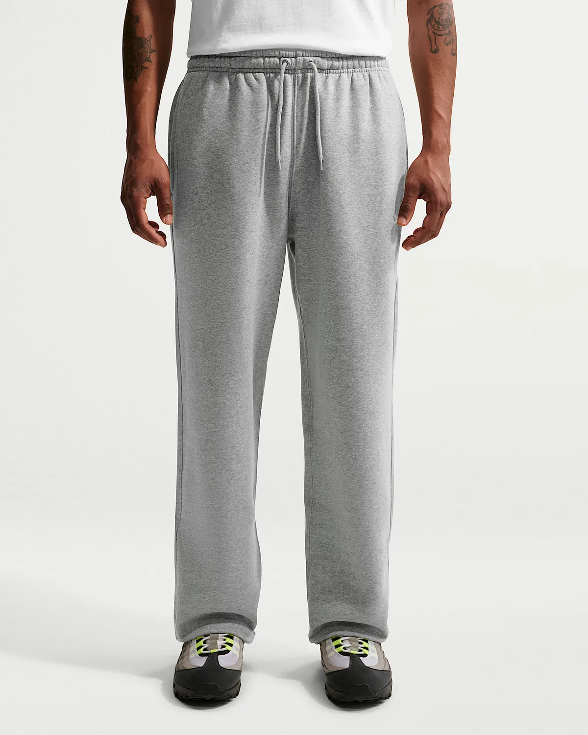 Мужские флисовые штаны Nike Club с открытым низом, Dark Grey Heather/Light Smoke Grey/White — фото 2