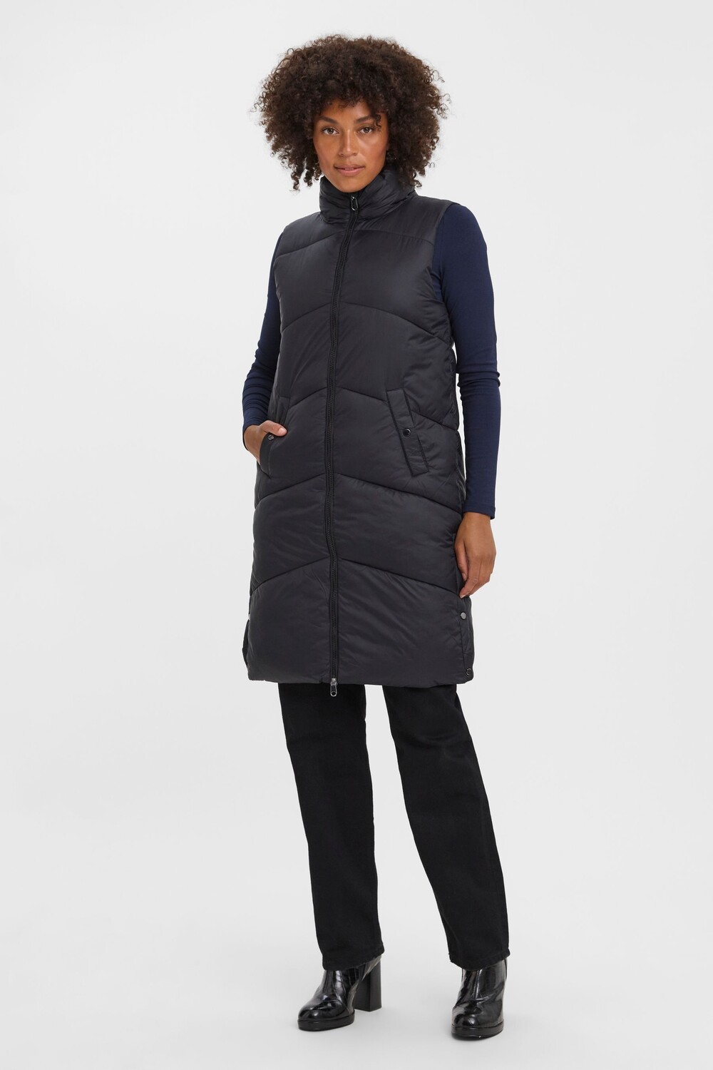 

Утепленный жилет без рукавов длинного кроя Vero Moda, черный