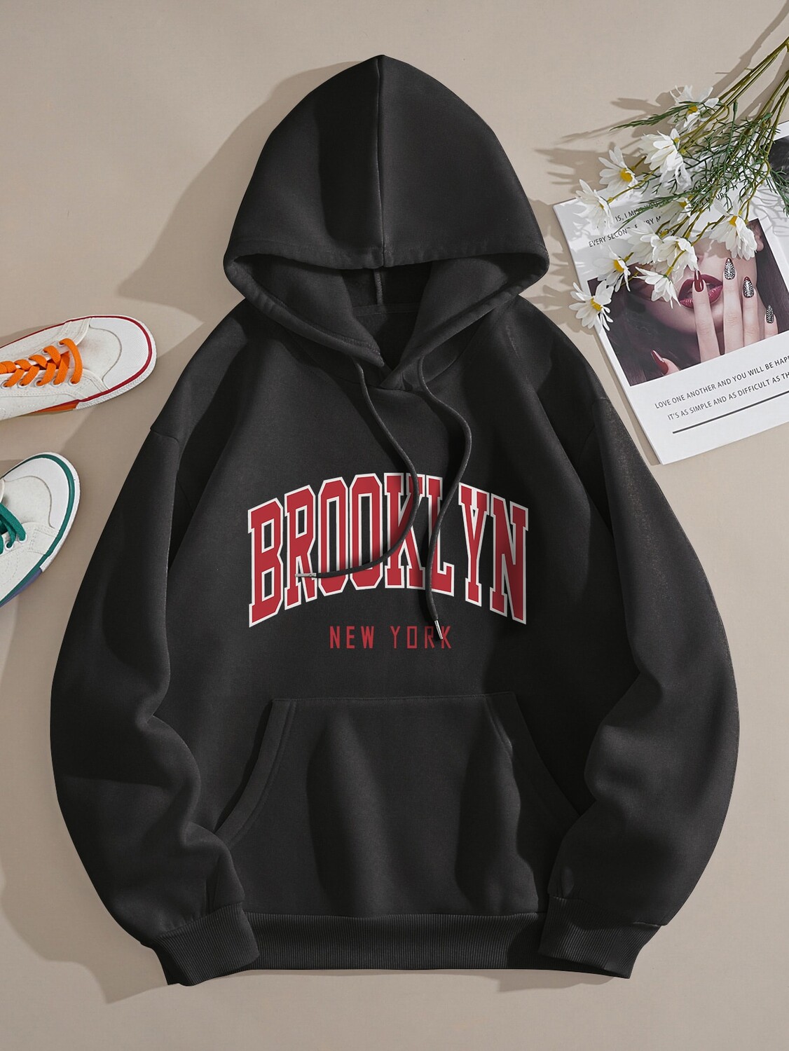 

SHEIN EZwear Теплая толстовка с рисунком, буквами, шнурком, черный цвет