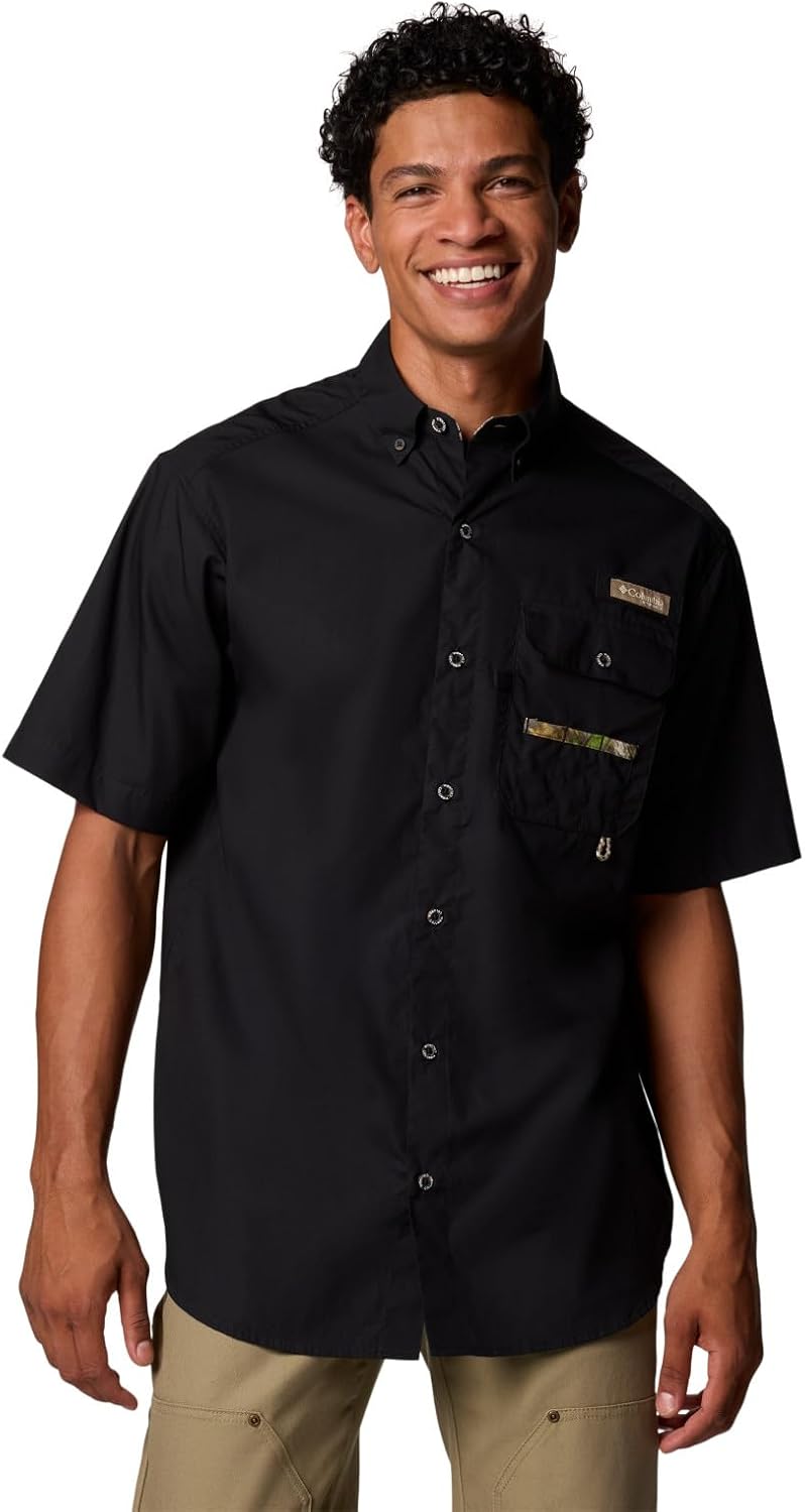 

Рубашка Columbia Mens Sharptail с коротким рукавом. Рубашка Sharptail с коротким рукавом., Black/Timberwoods Camo