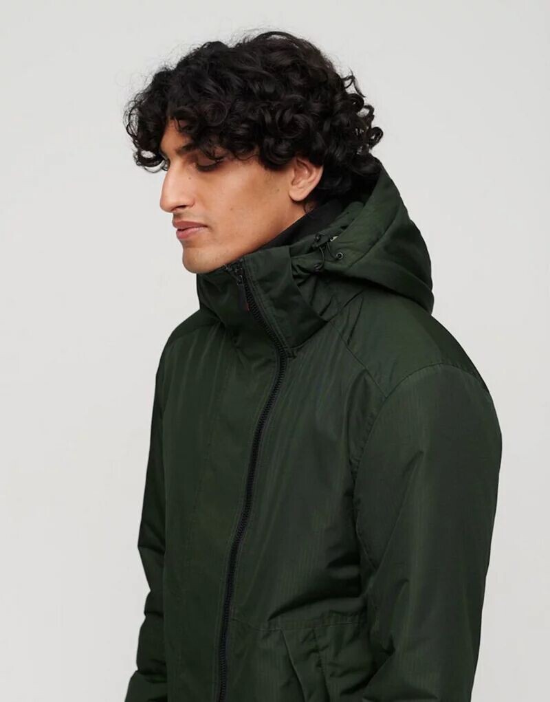 

Темно-зеленая академическая ветровка с капюшоном Superdry Yachter